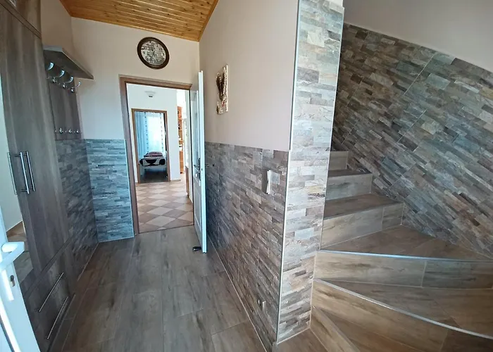 Hajnalka Appartamento Balatonoszod